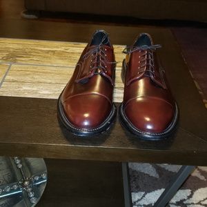 Men Shoes.